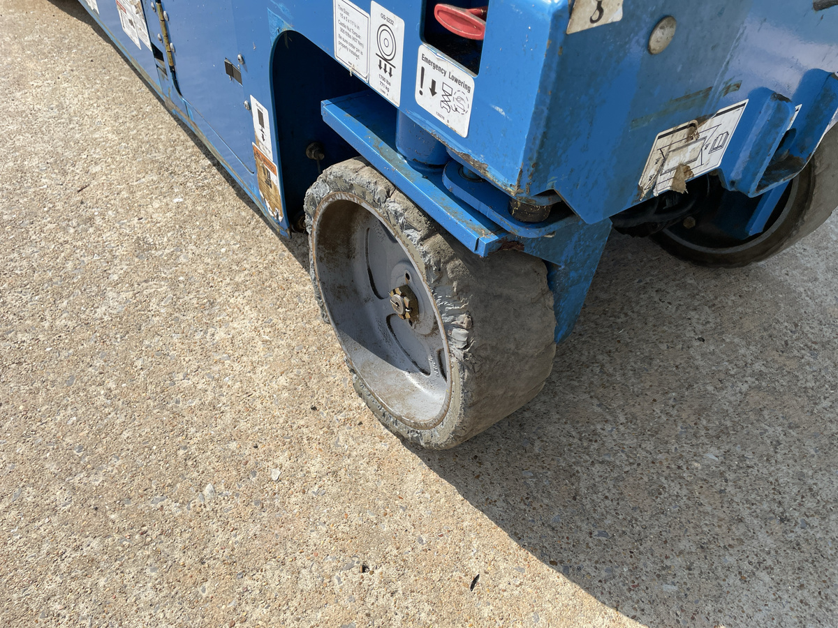 2018 Genie GS-3232-8