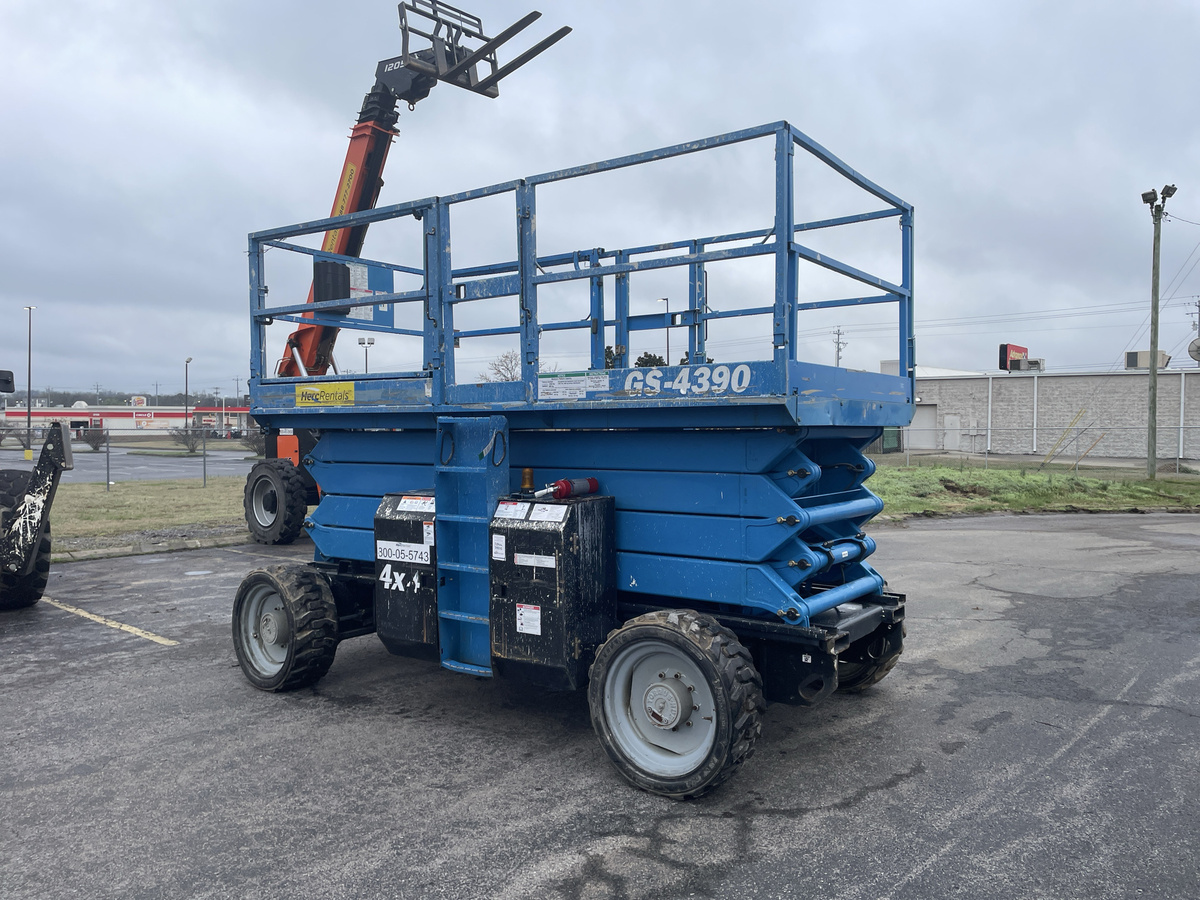 2015 Genie GS-4390 RT