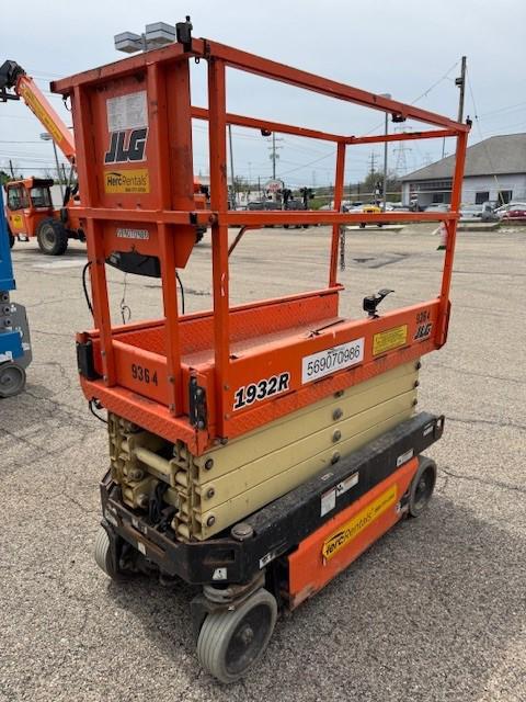 2018 JLG 1932R