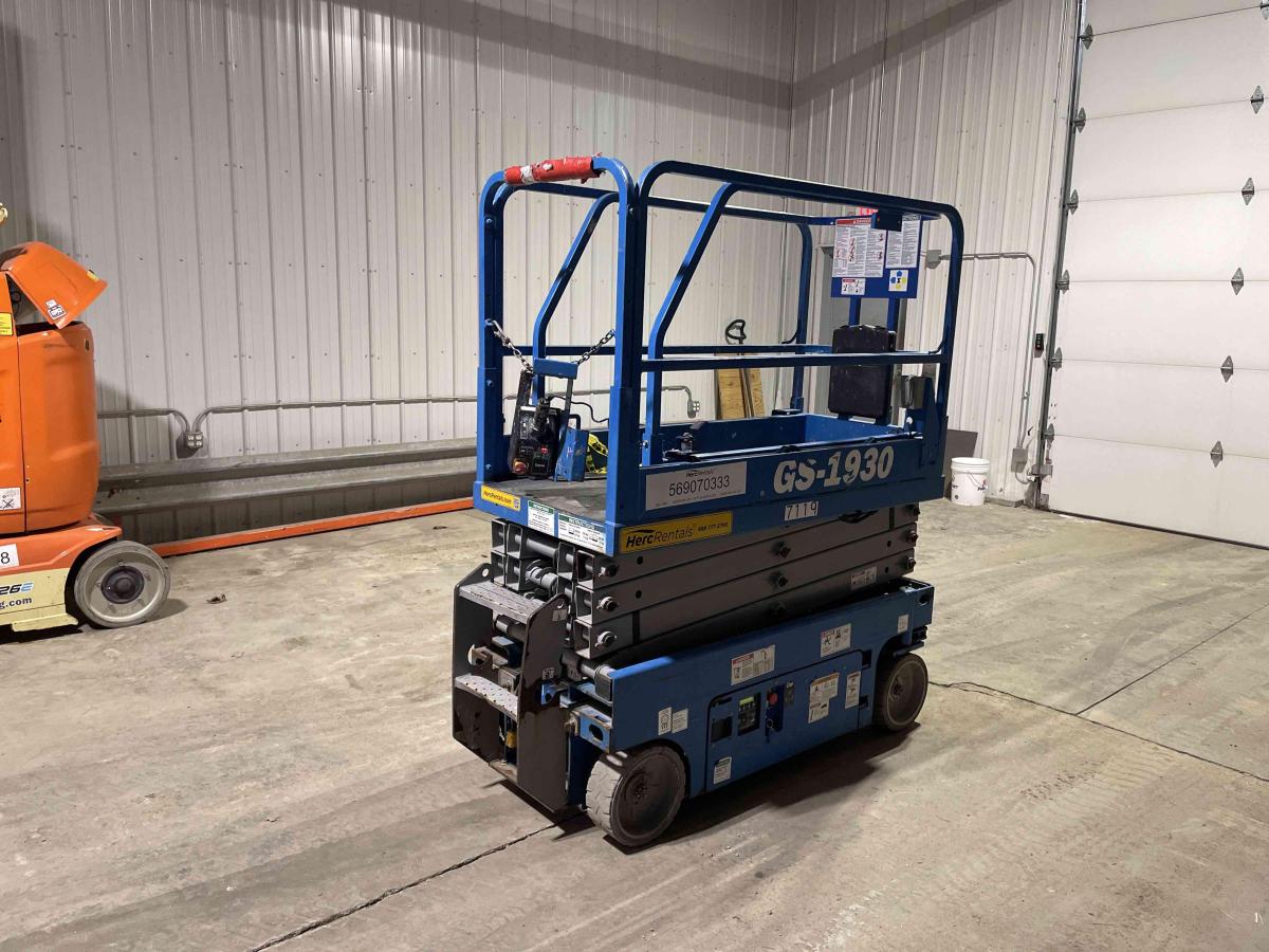 2015 Genie GS-1930