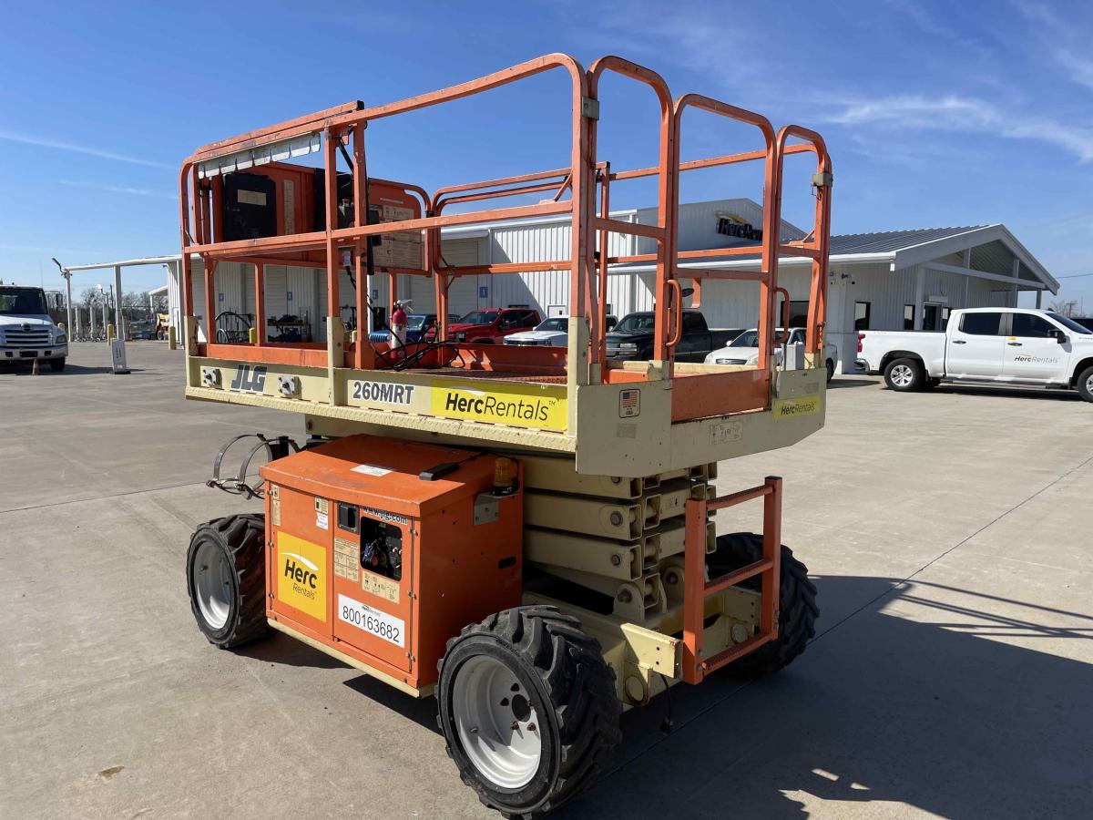 2017 JLG 260MRT