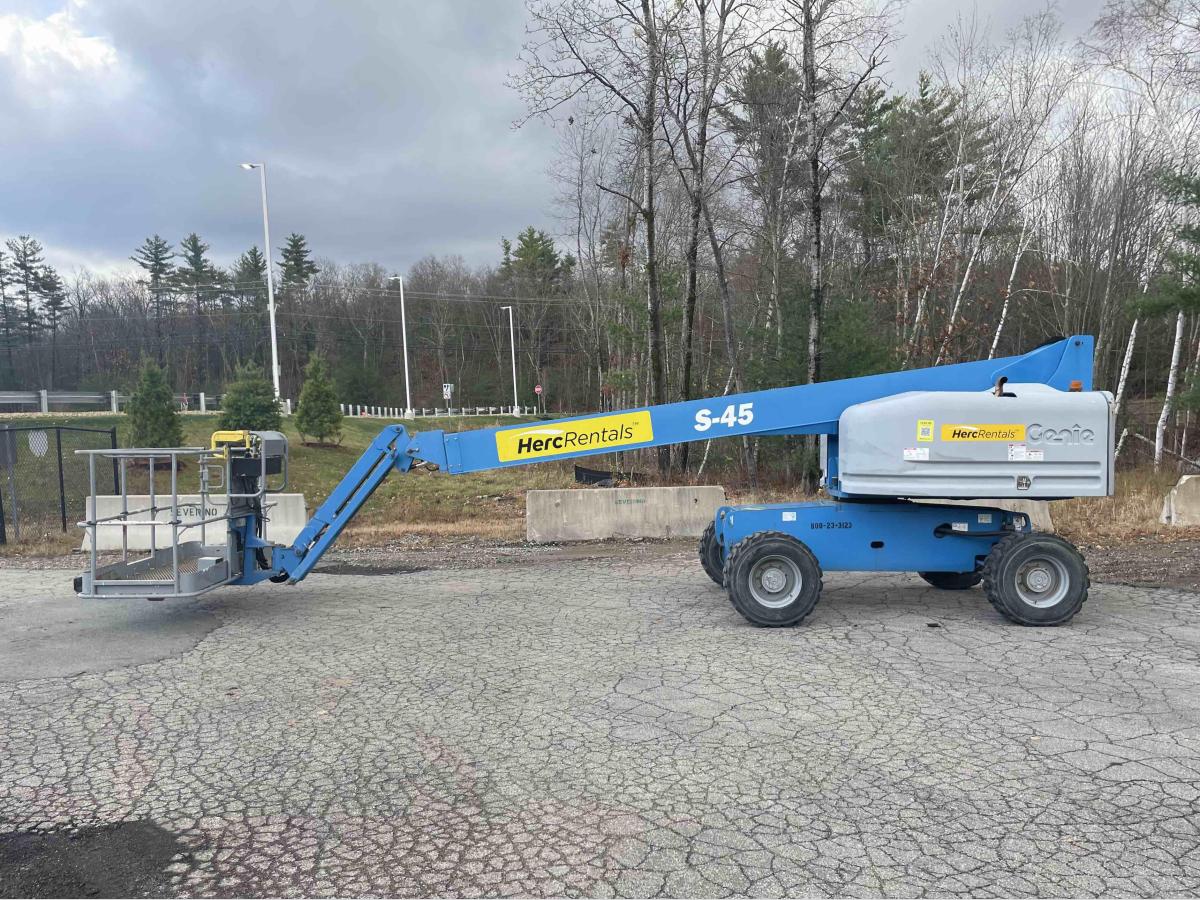 2018 Genie S-45