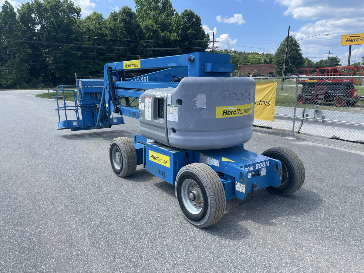 2014 Genie Z-45/25J-3