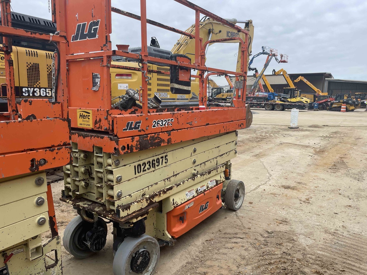 2018 JLG 2632ES-3
