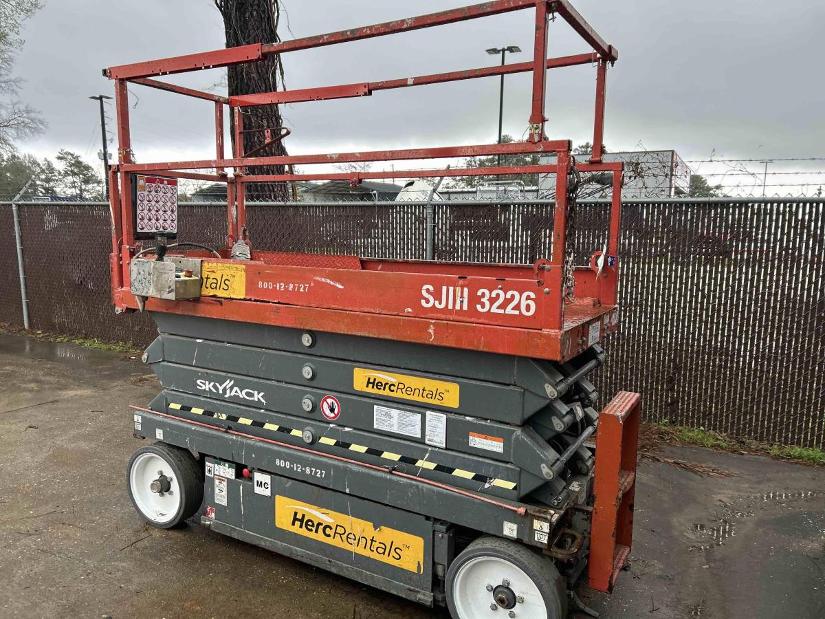 2016 Skyjack SJ3226