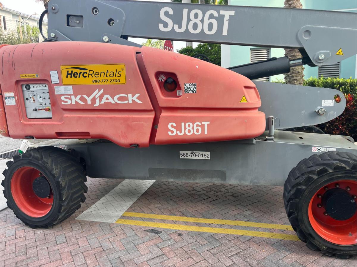 2017 Skyjack SJ86 T