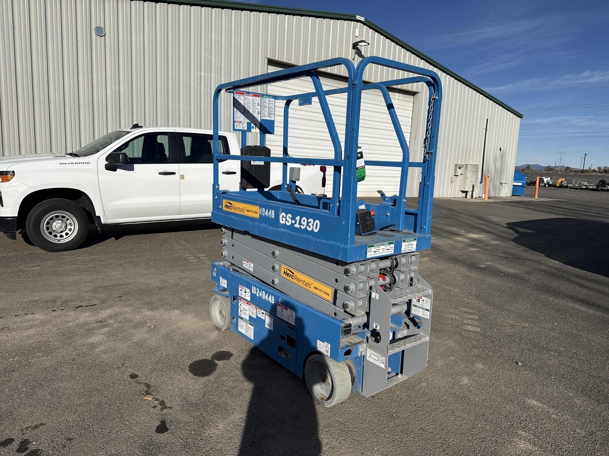 2018 Genie GS-1930