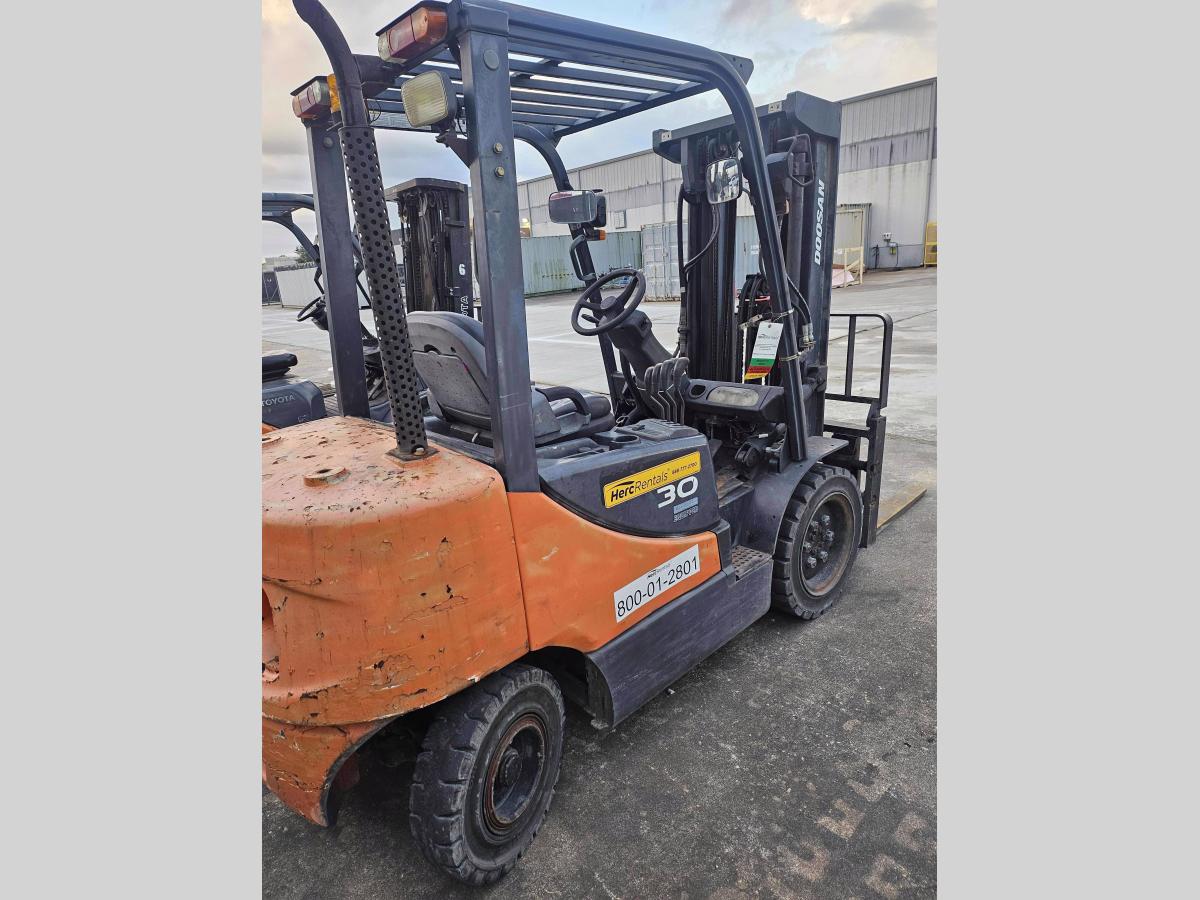 2013 Doosan D30S-5