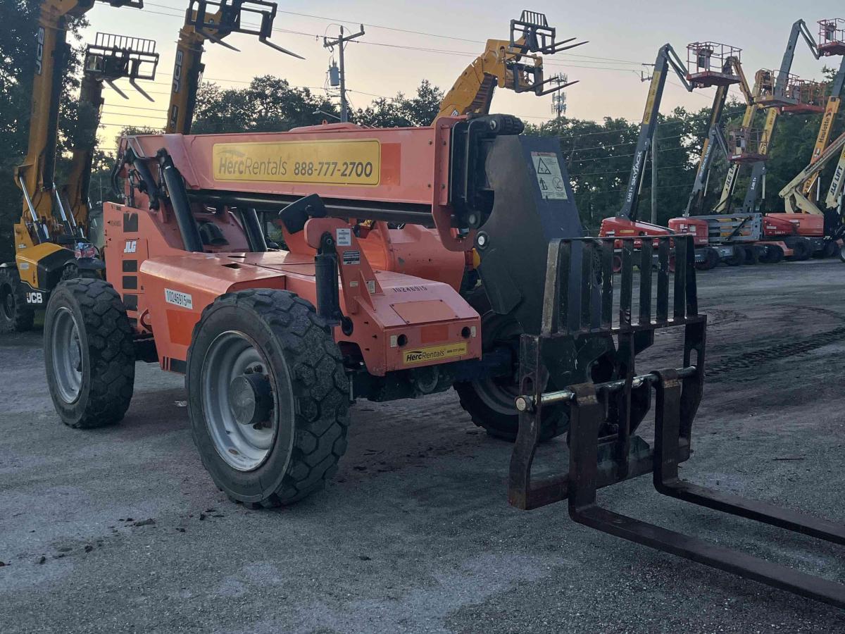 2019 SkyTrak 6042-4