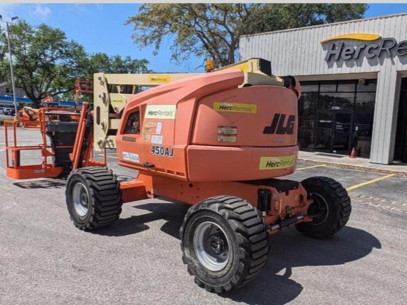 2017 JLG 450AJ-4