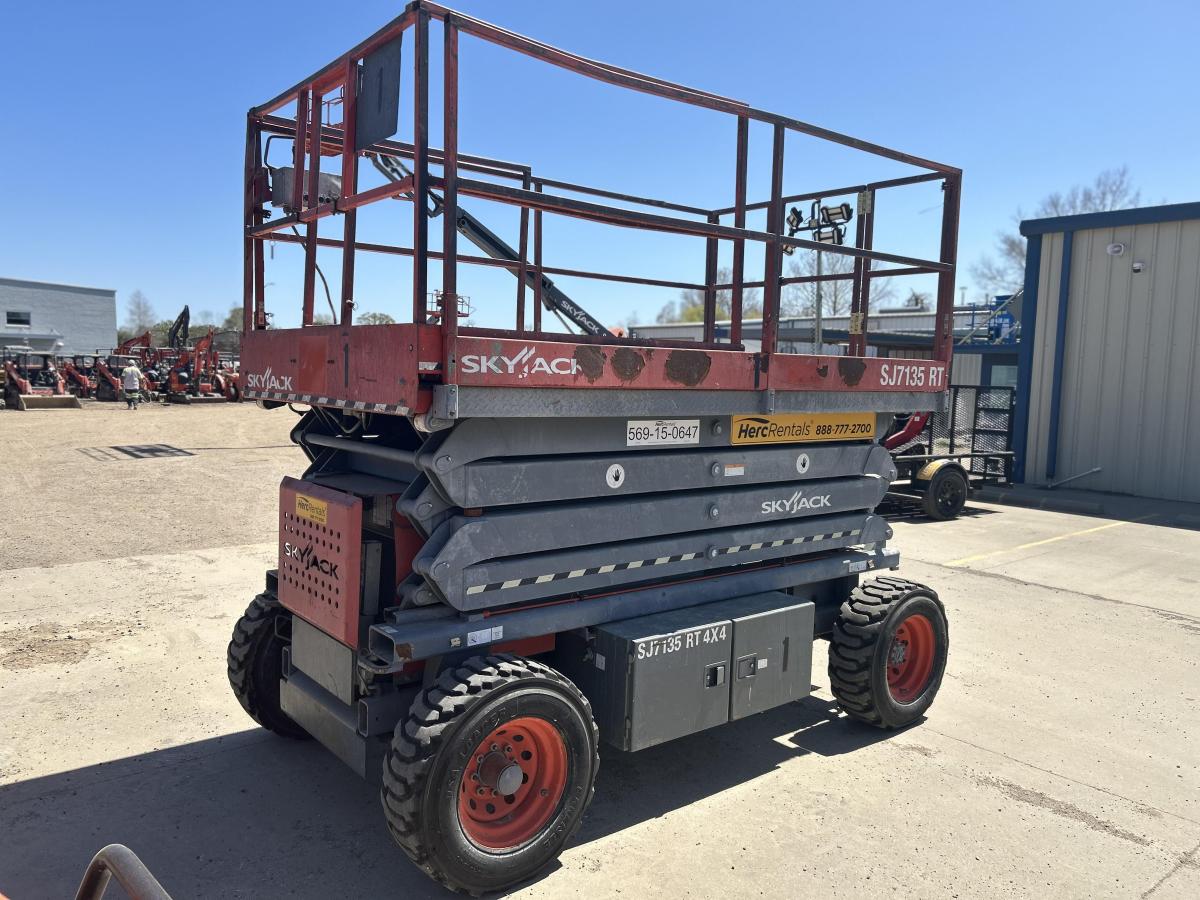 2014 Skyjack SJ-7135RT