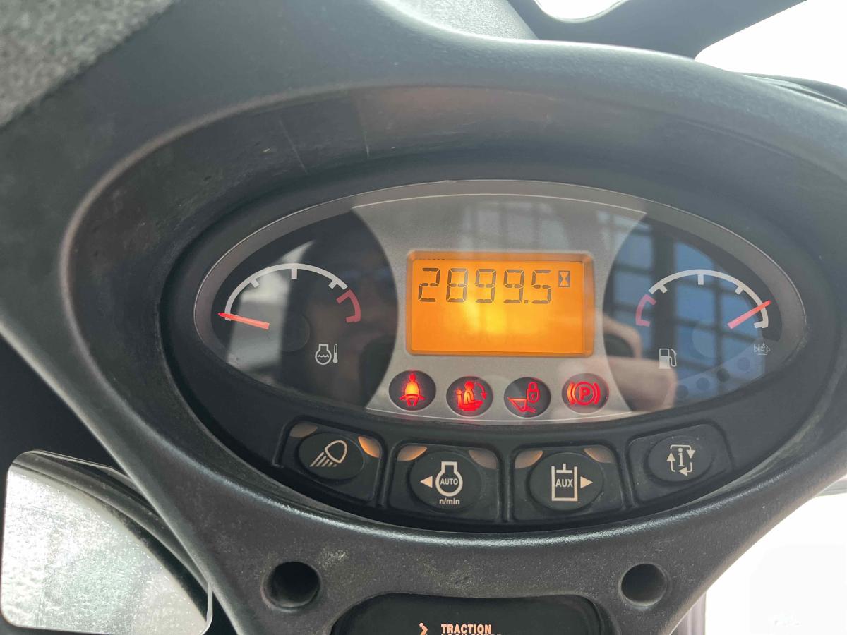 2018 Bobcat S570-5