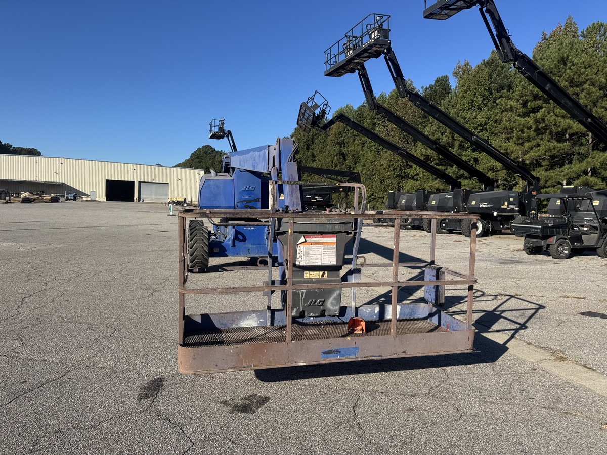 2016 JLG 800AJ-6