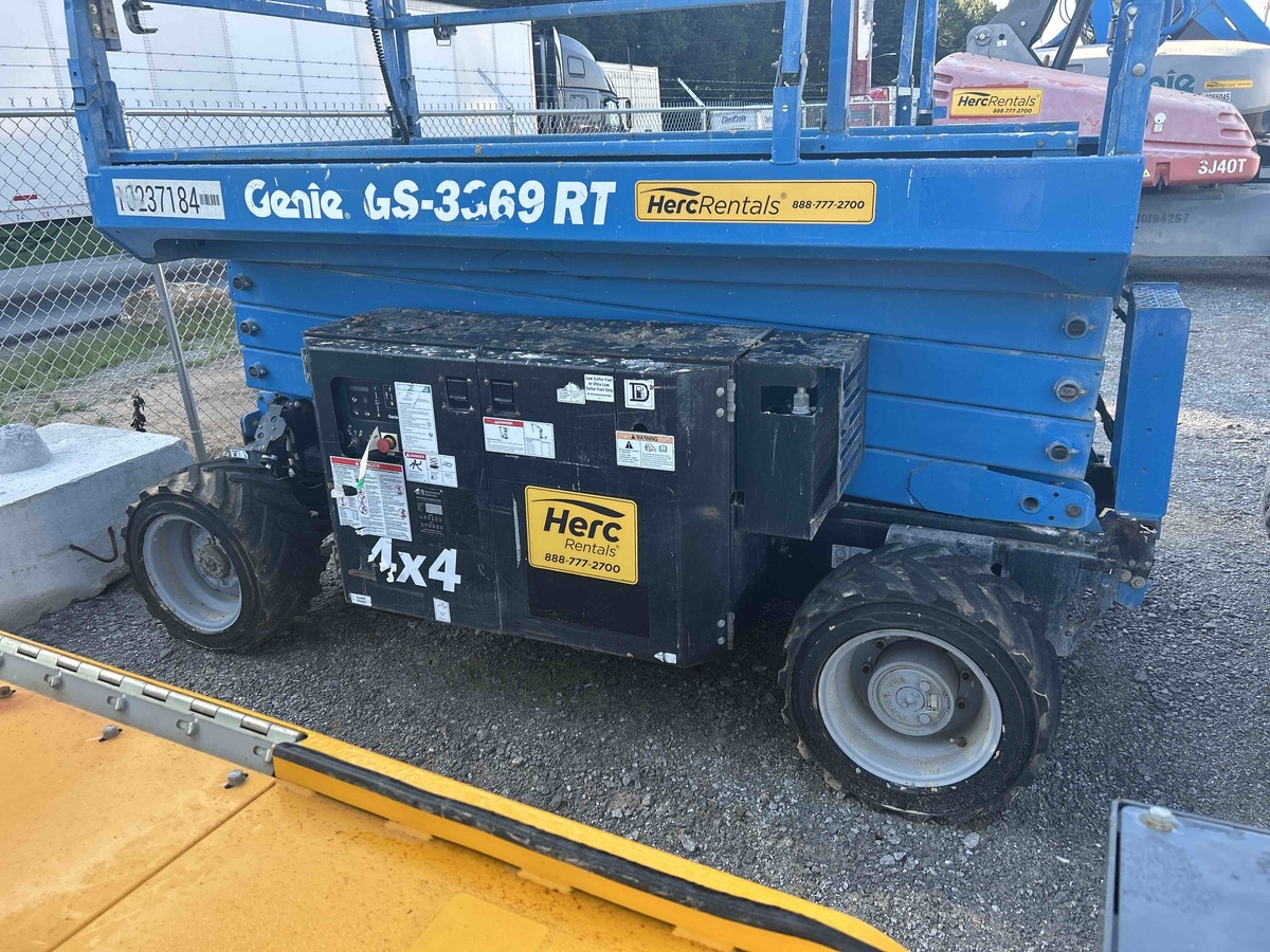 2018 Genie GS-3369 RT-2