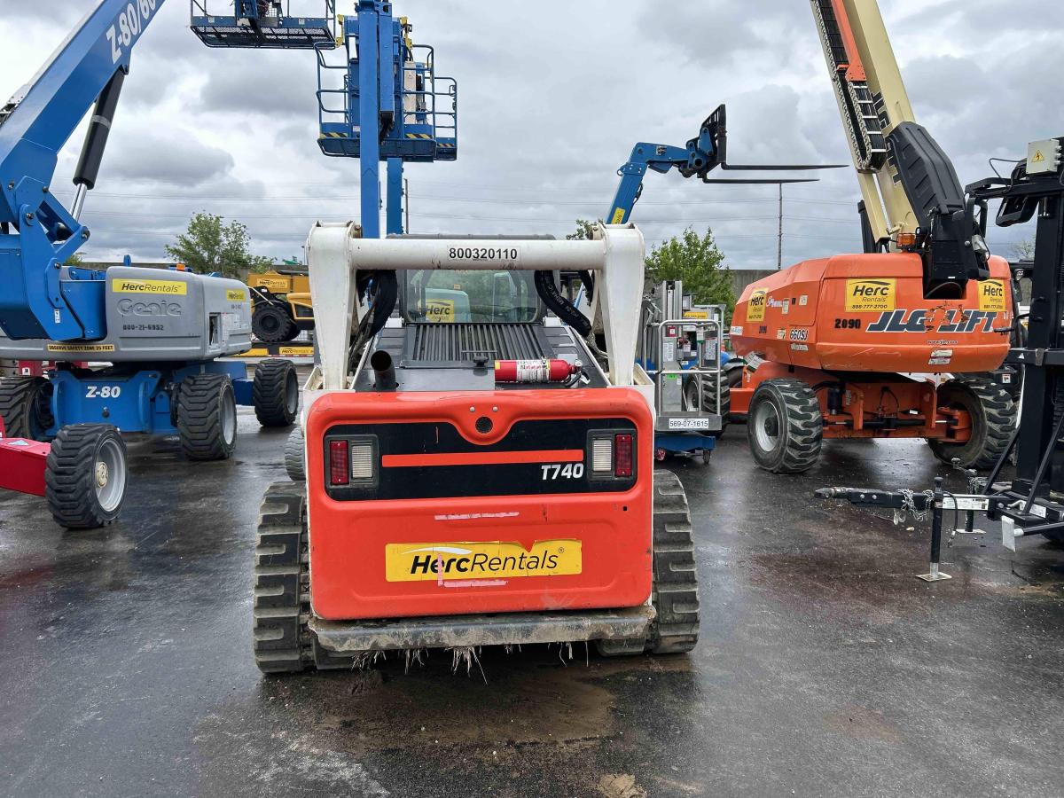 2021 Bobcat T740-2