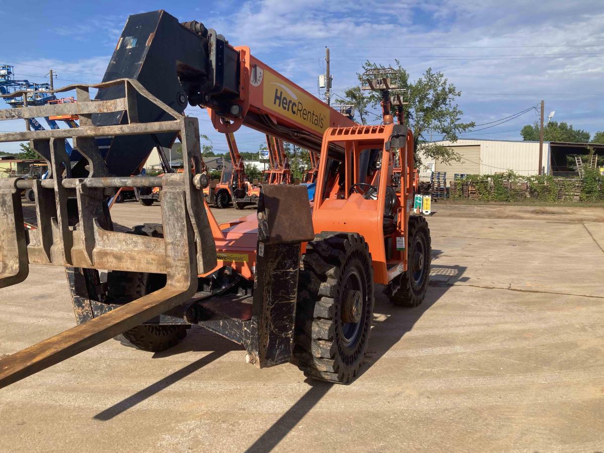 2019 SkyTrak 10042