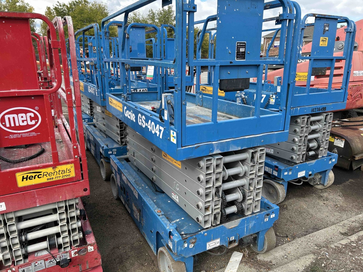 2017 Genie GS-4047-2