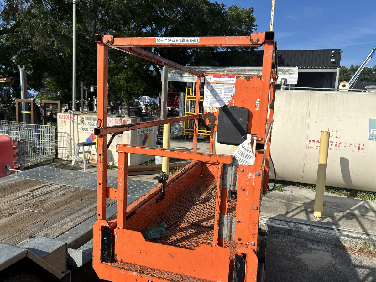 2019 JLG 1932R-6