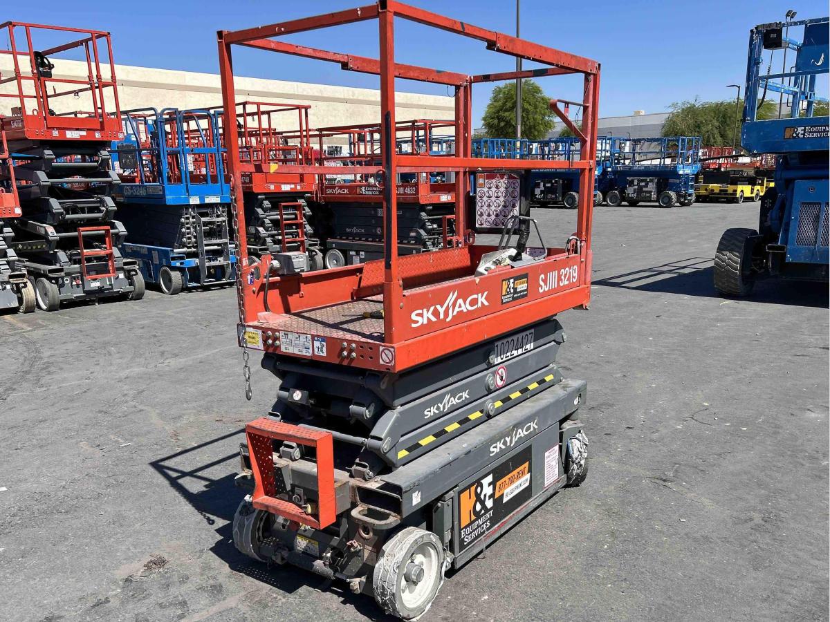 2017 Skyjack SJ3219