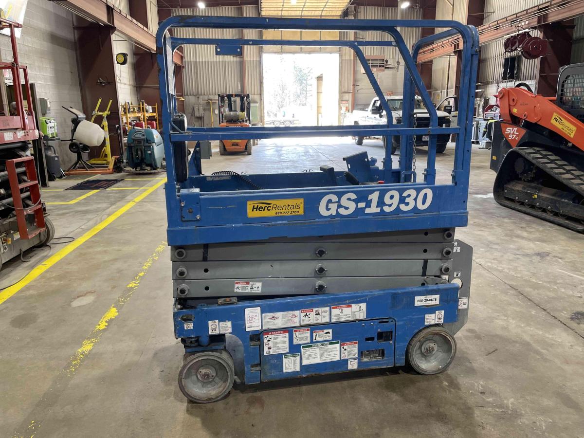 2018 Genie GS-1930