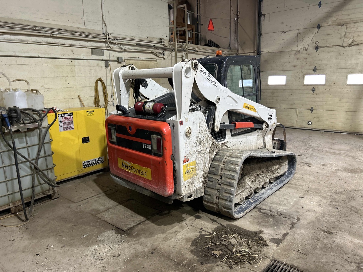 2021 Bobcat T740-3