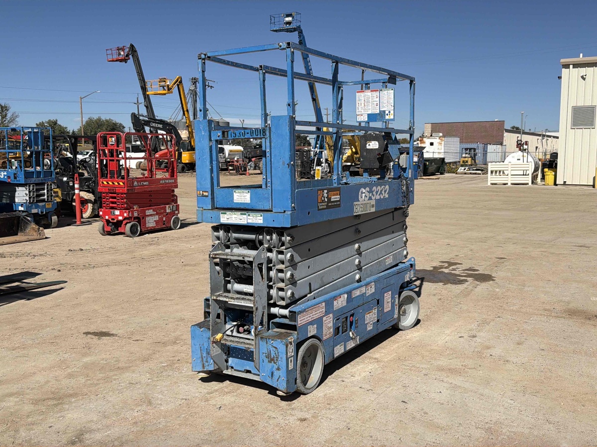 2015 Genie GS-3232-3