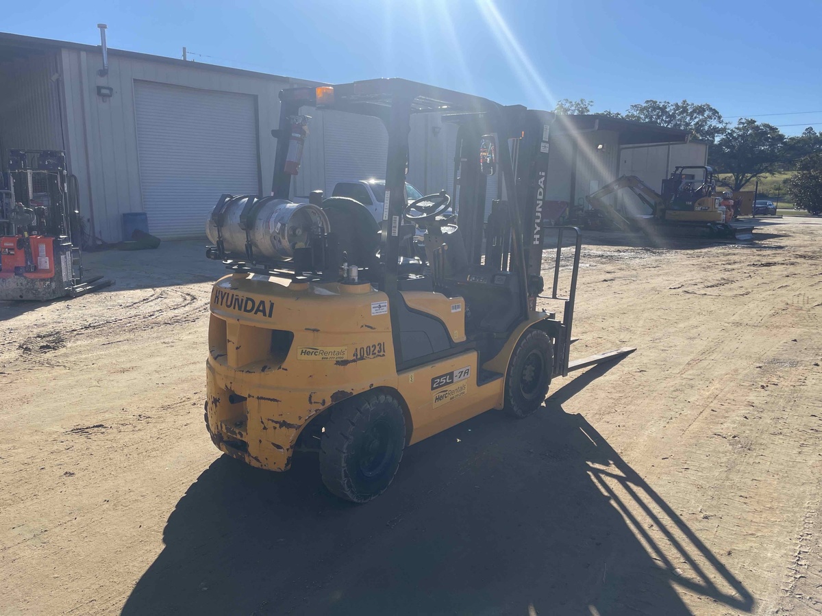 2020 Hyundai 25L7A-4