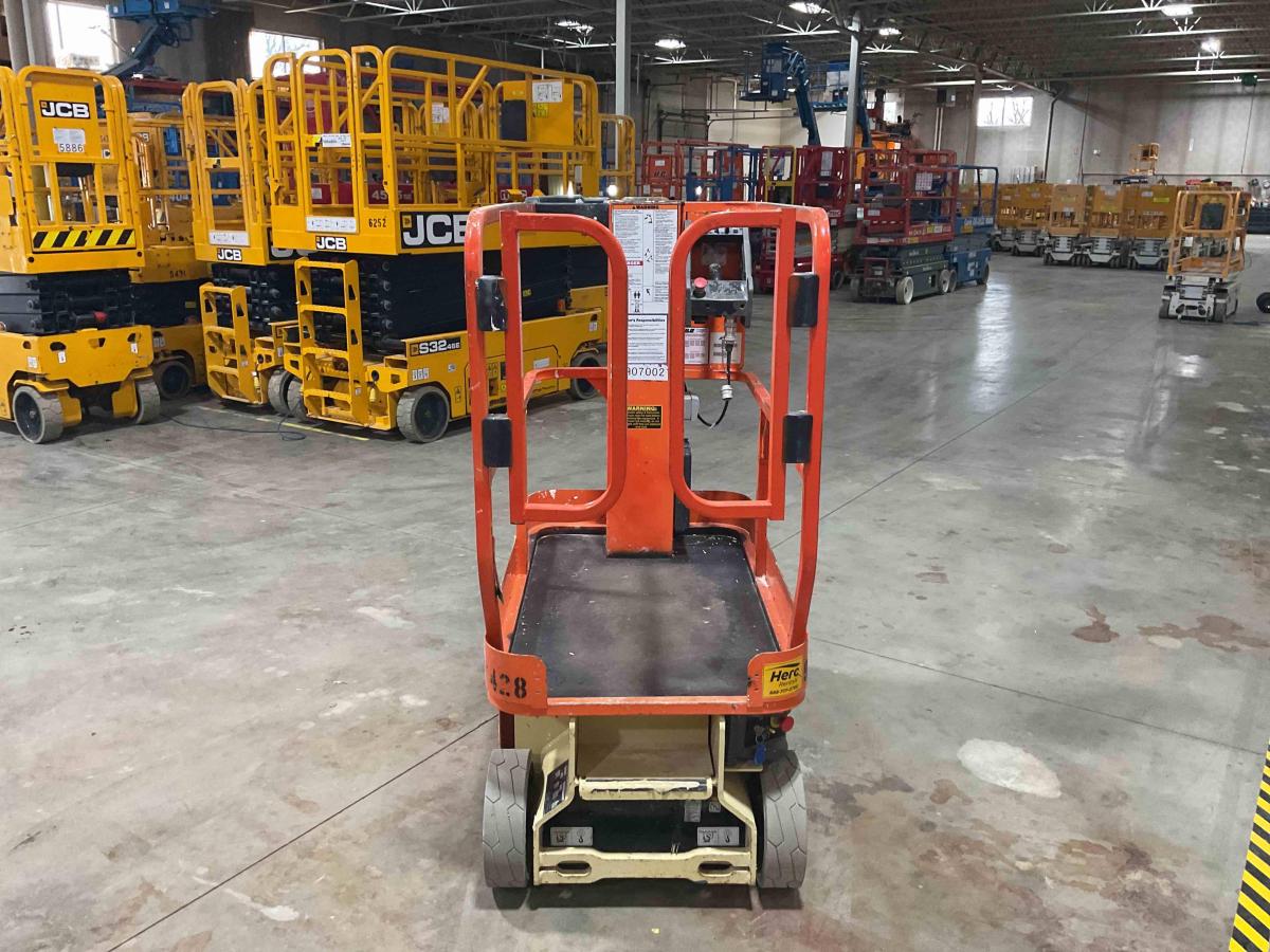 2019 JLG 1230ES