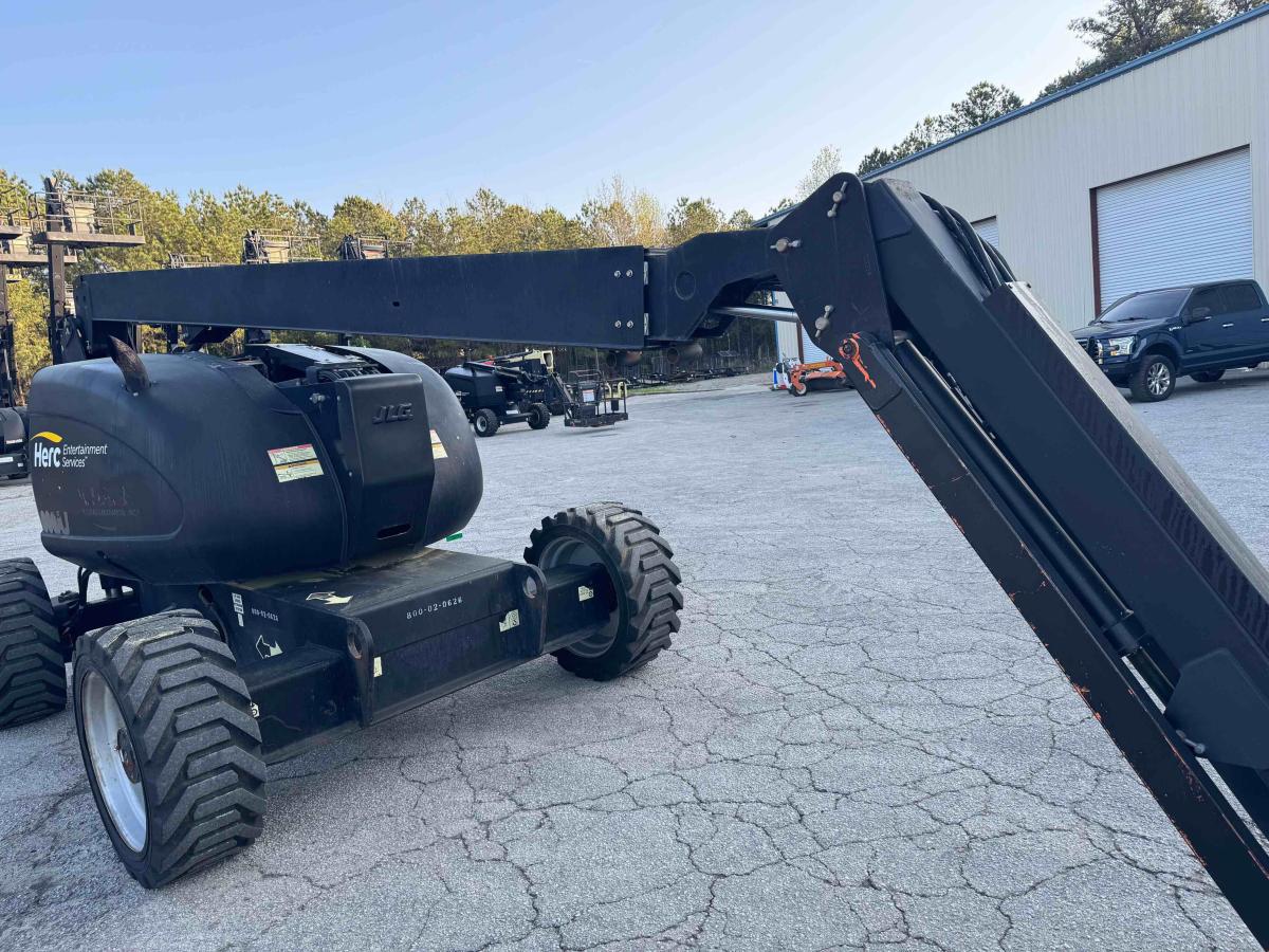 2014 JLG 600AJ