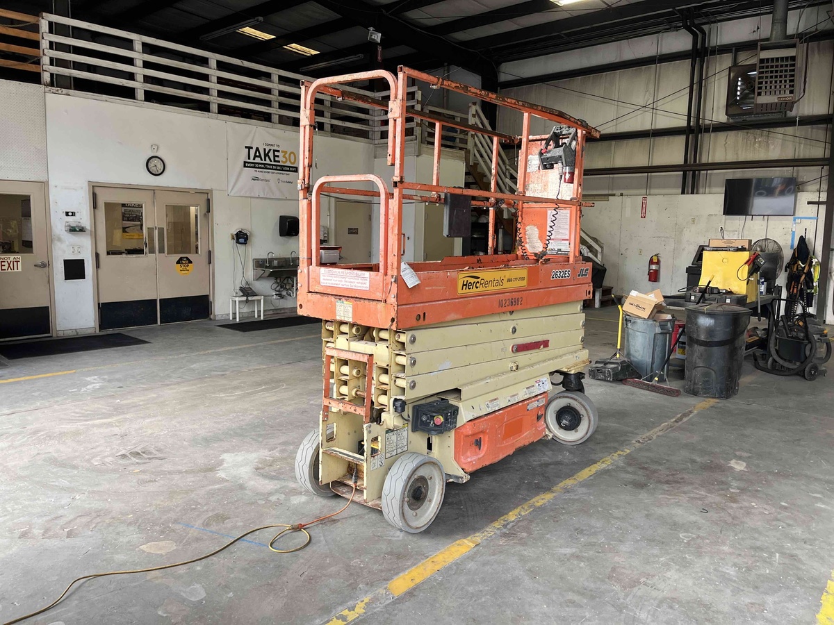 2018 JLG 2632ES-3