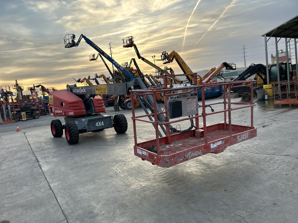 2016 Skyjack SJ45 T-2