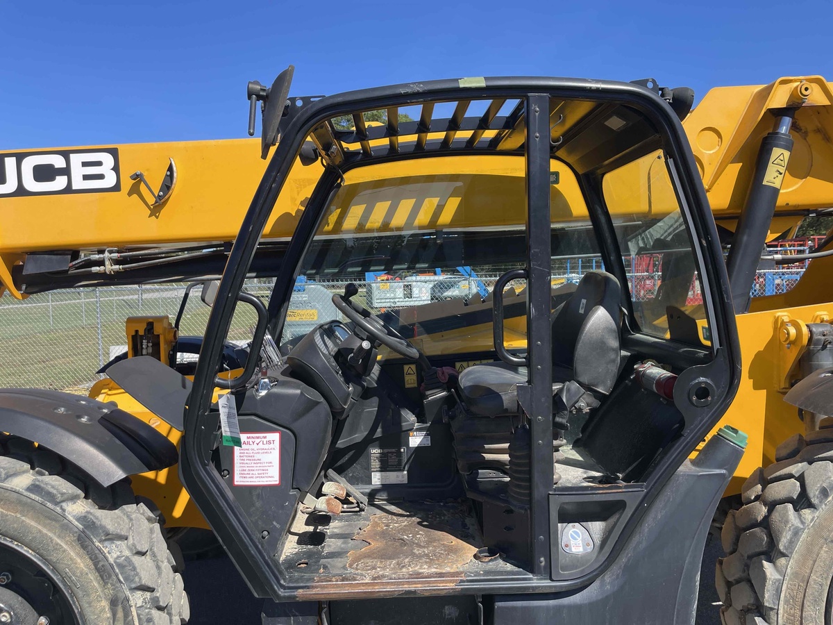2021 JCB 507-42-8