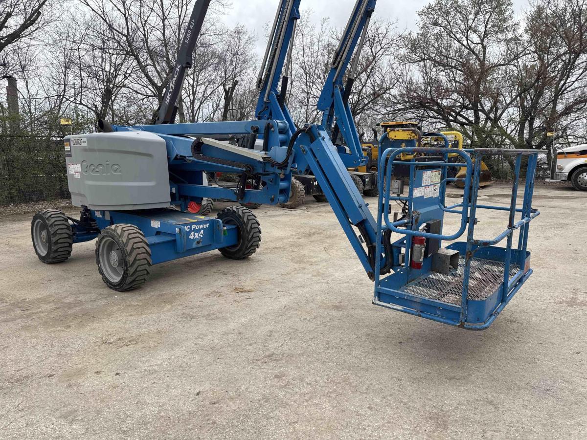 2017 Genie Z-45/25 RT