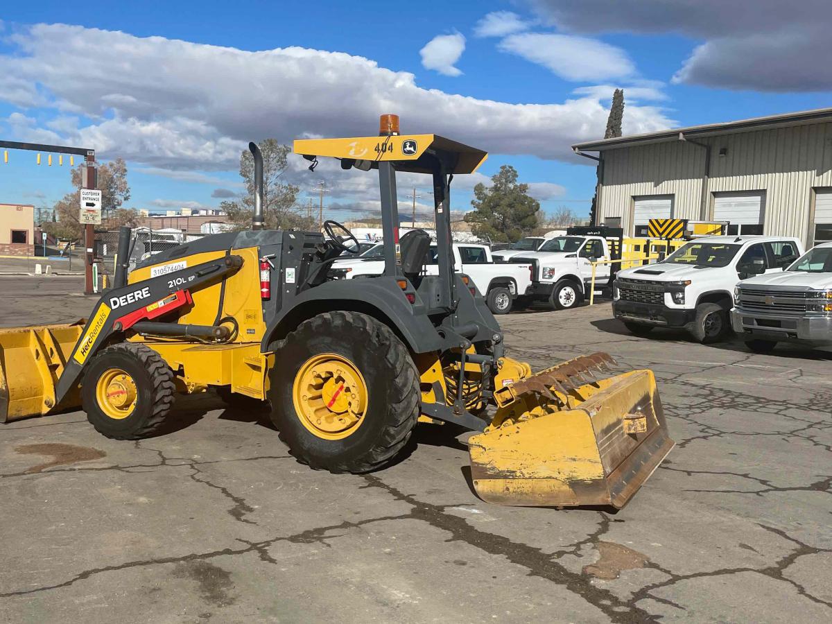 2015 John Deere 210LEP
