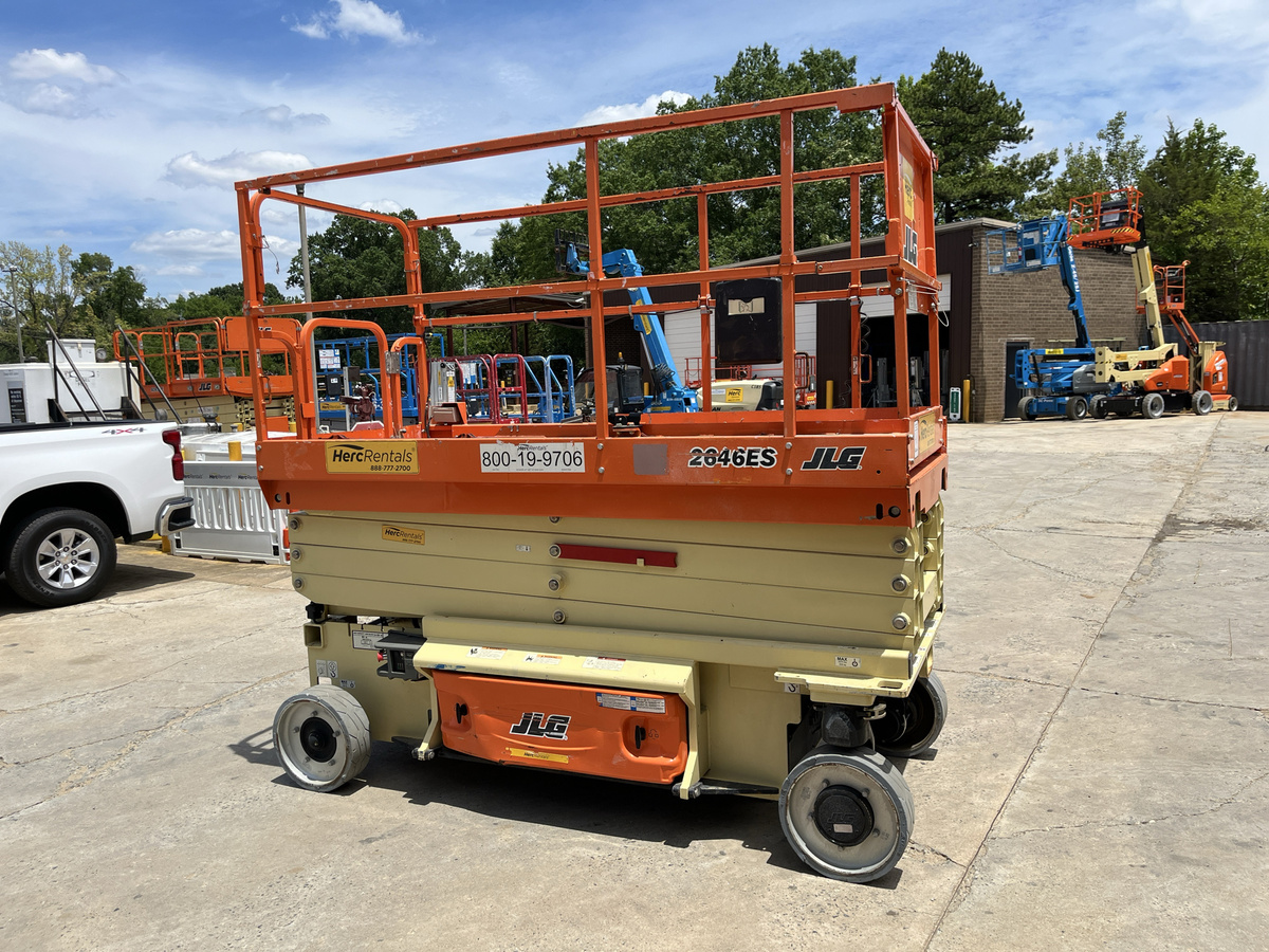2018 JLG 2646ES-4