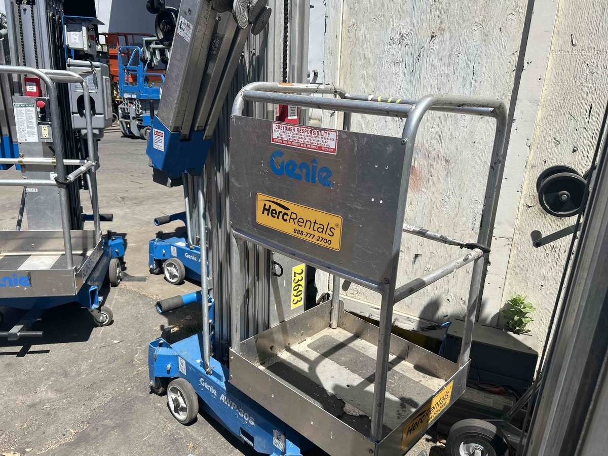 2018 Genie AWP-30S-3