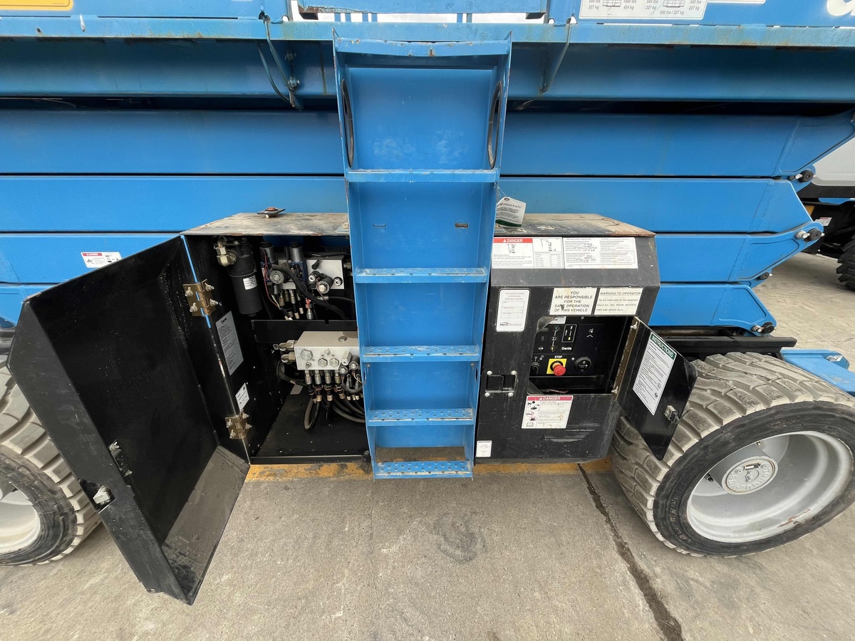 2018 Genie GS-4390 RT-6