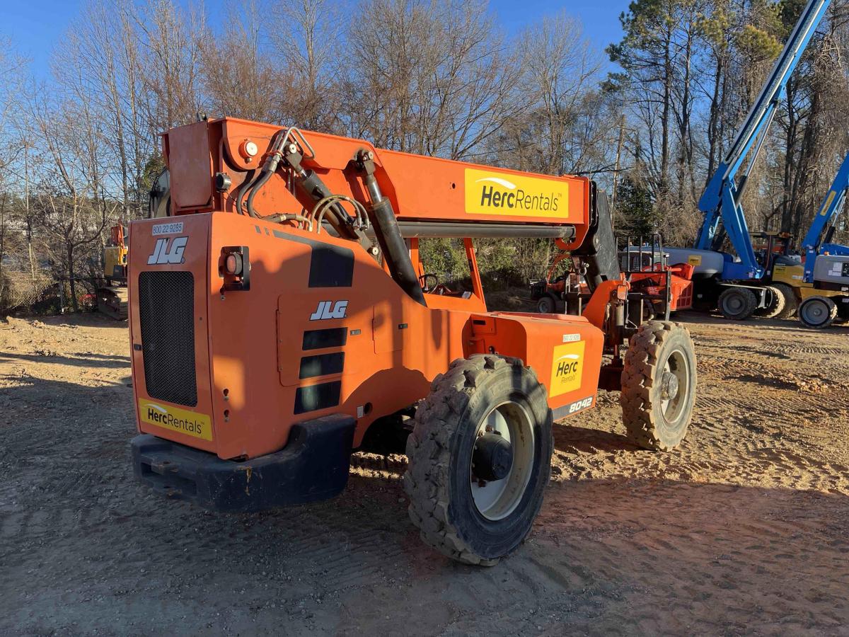 2018 SkyTrak 8042