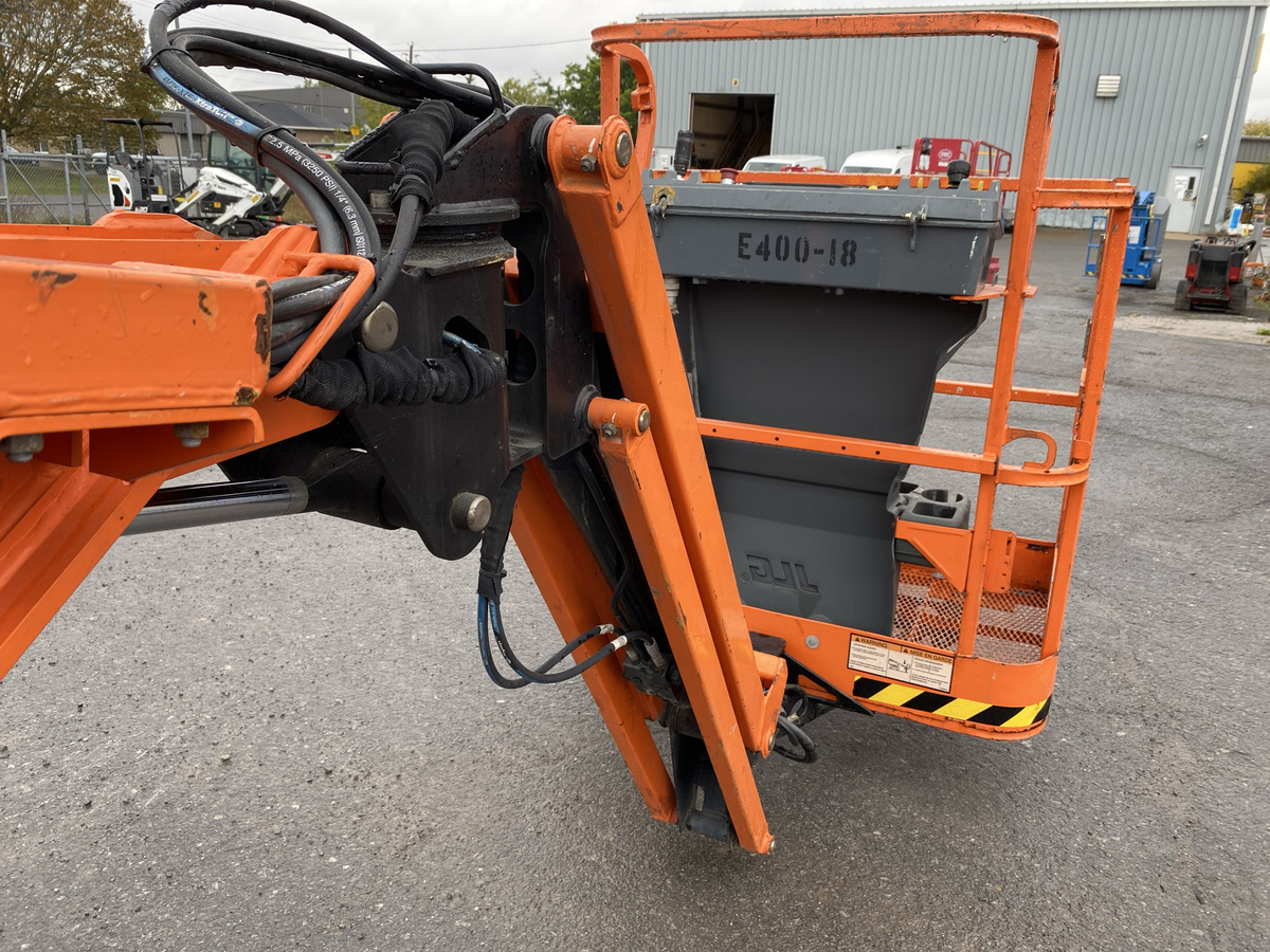 2015 JLG E400AJP-11