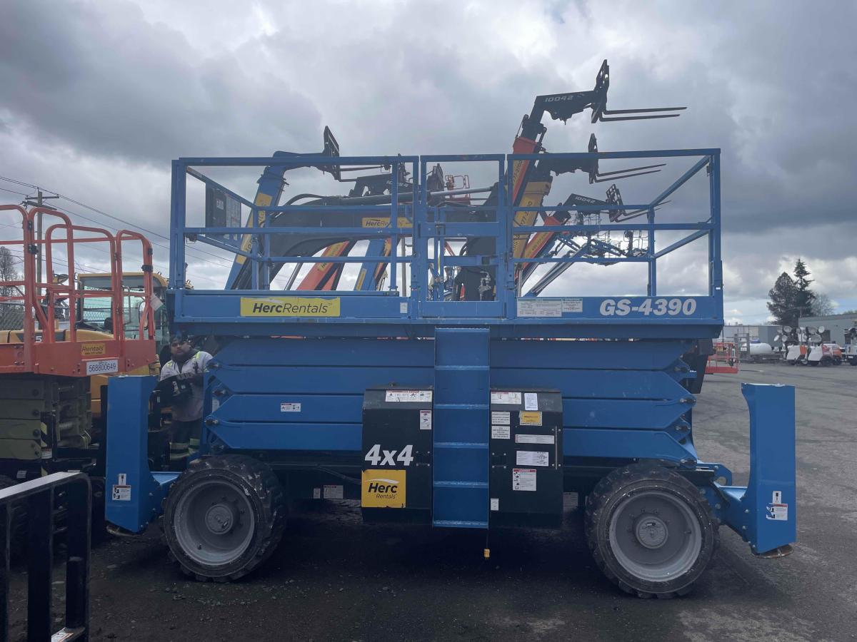 2018 Genie GS-4390 RT-3
