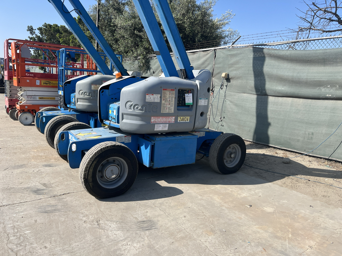 2008 Genie Z-45/25