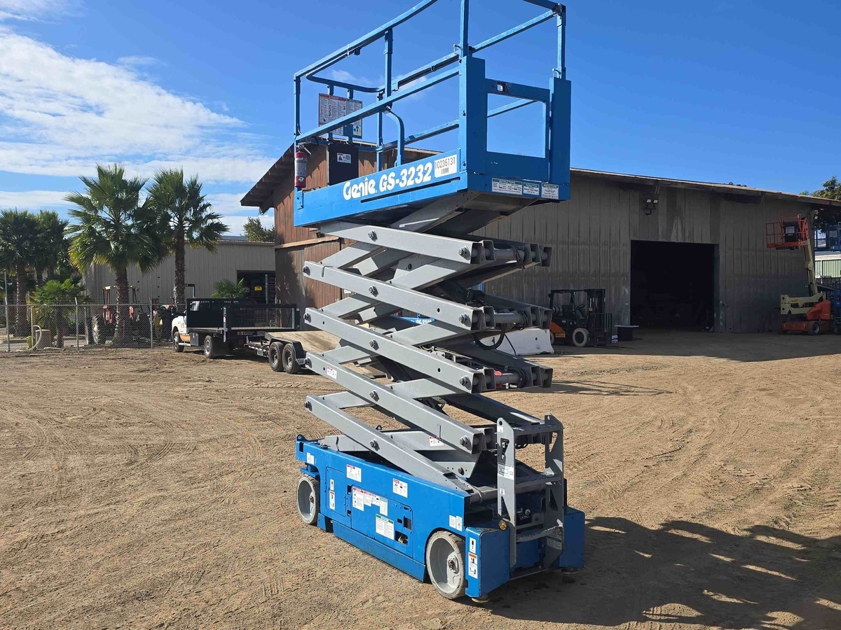 2017 Genie GS-3232-5