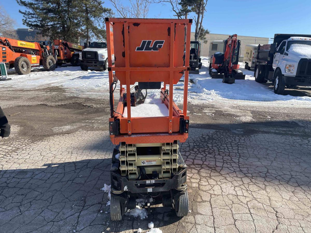 2018 JLG 1932R