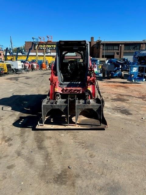 2017 Takeuchi TL10V2-4