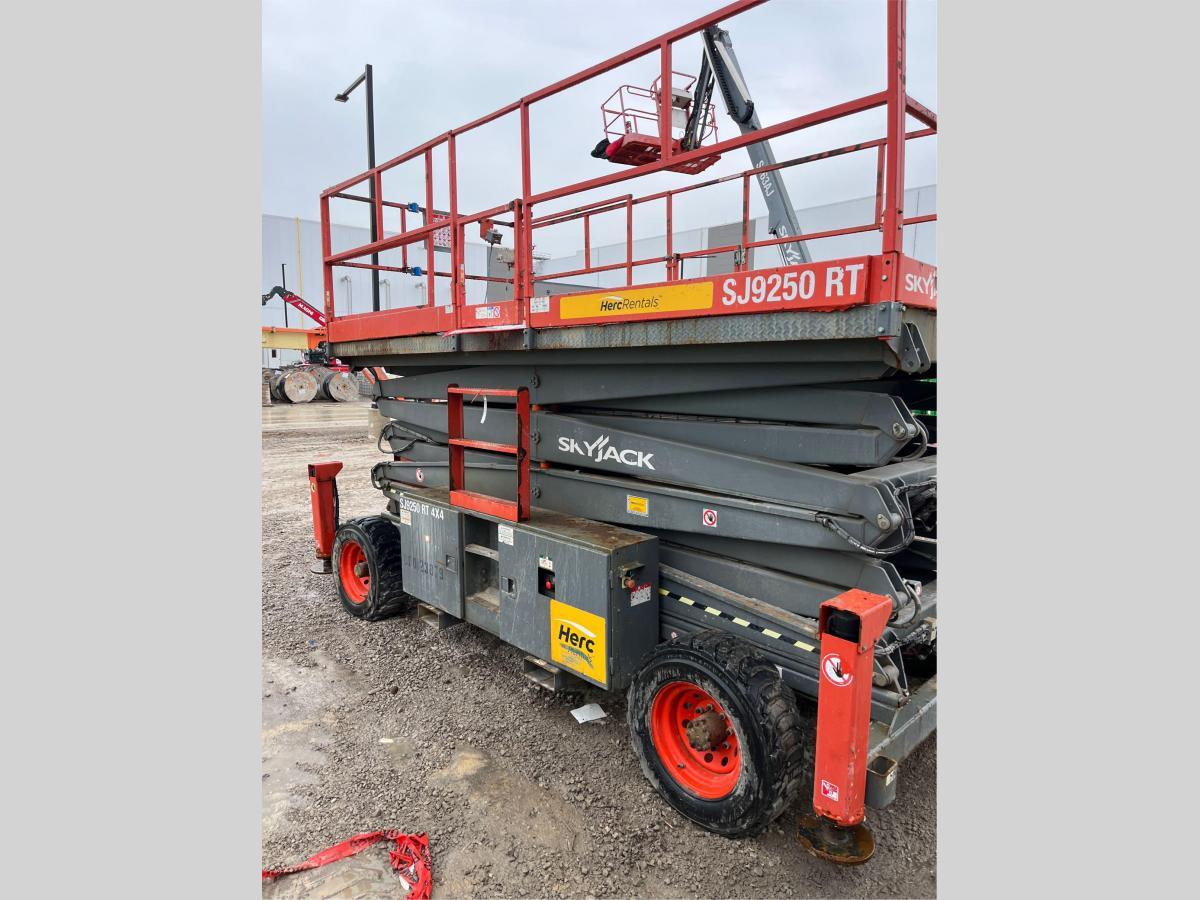 2016 Skyjack SJ9250 RT