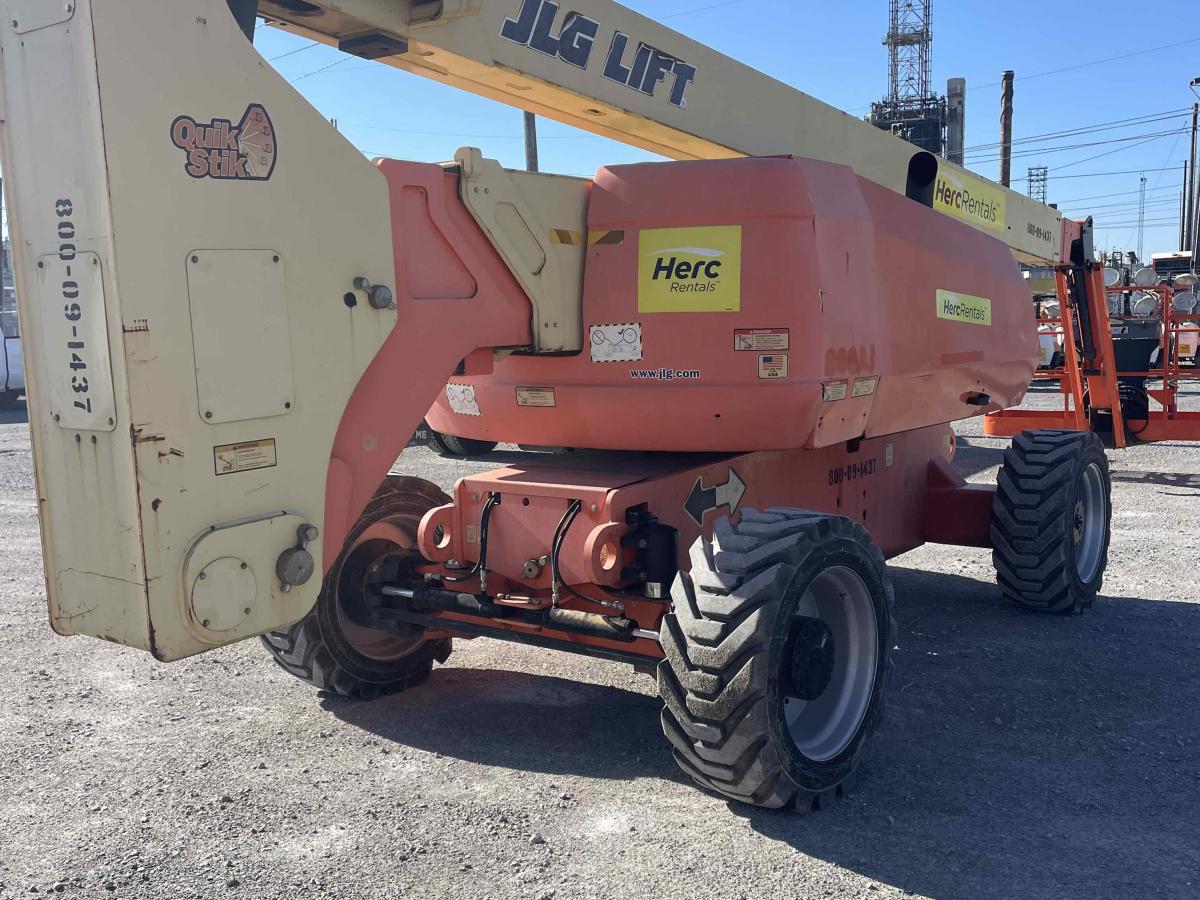 2016 JLG 800AJ