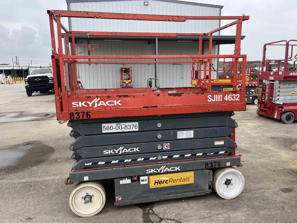 2017 Skyjack SJ4632