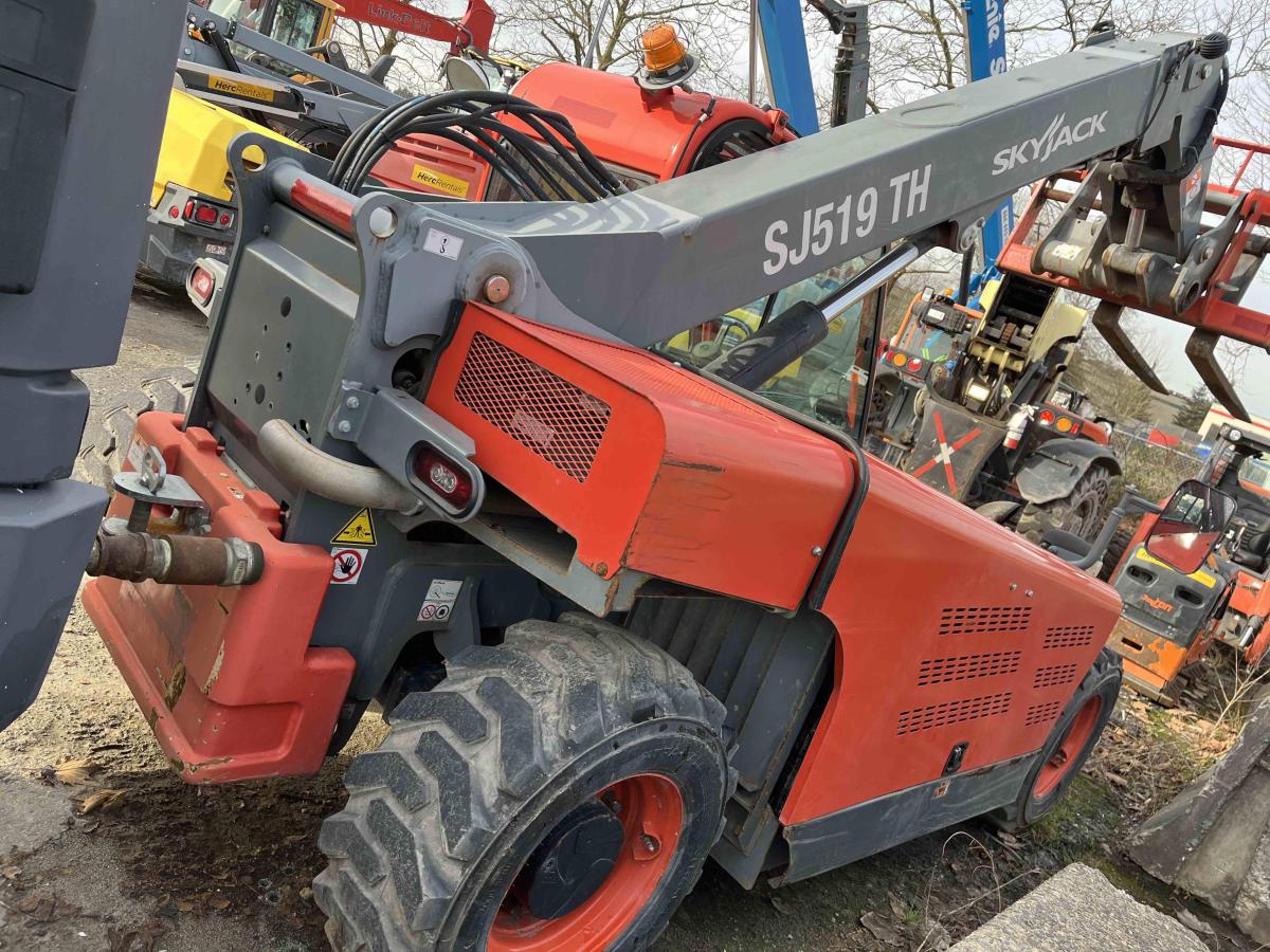 2019 Skyjack SJ519 TH