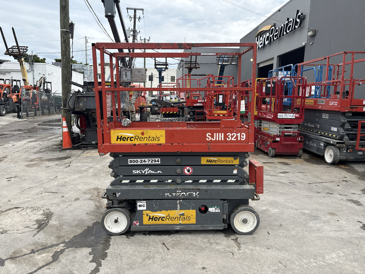 2019 Skyjack SJ3219-2