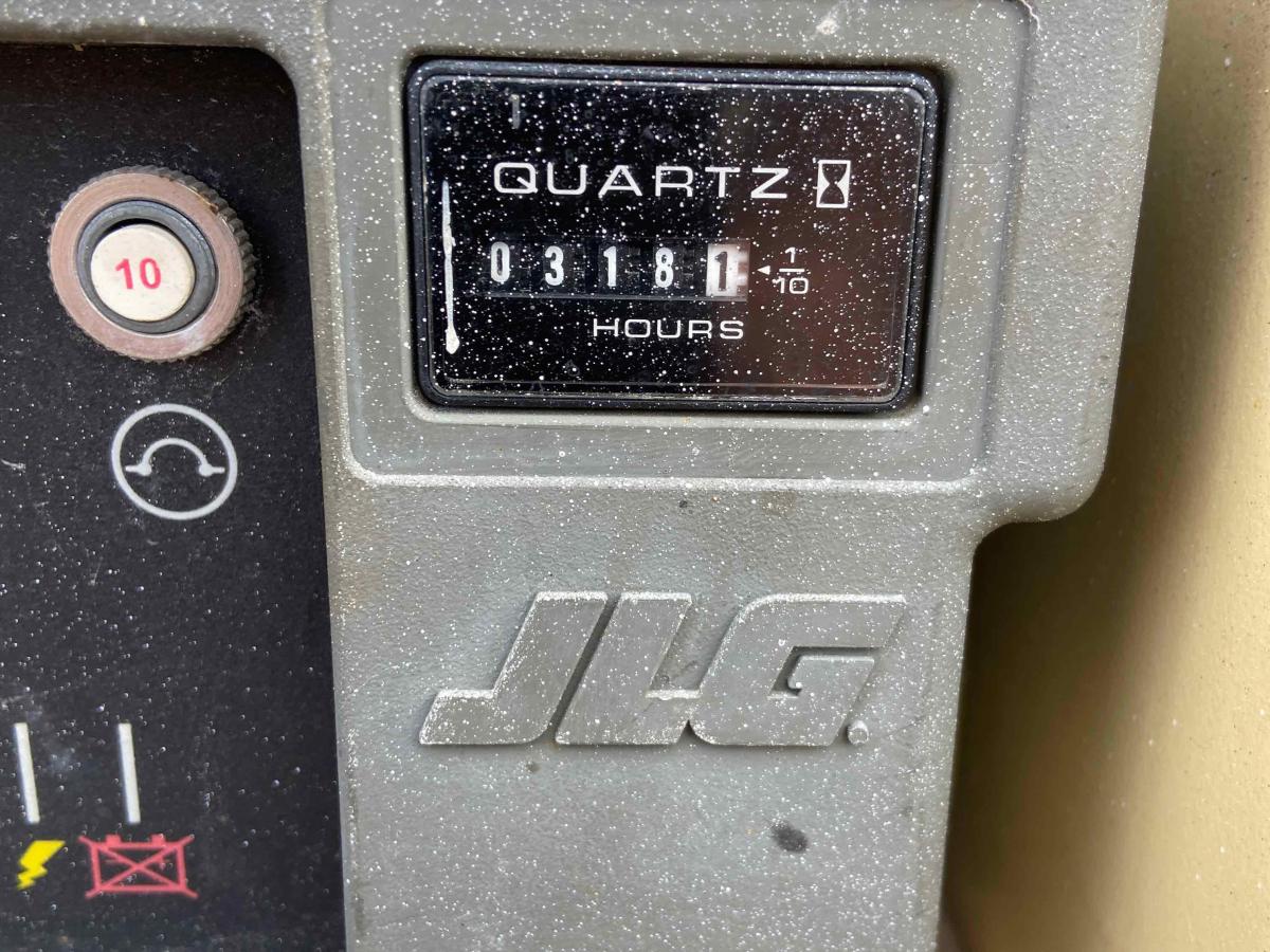2016 JLG 2632ES